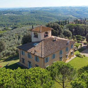 Classic-renaissance-villa-in-florence