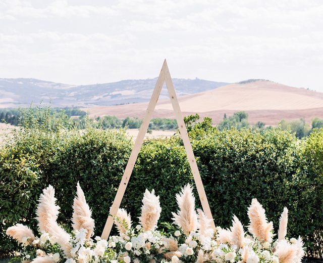 boho wedding in tuscany